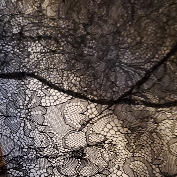 Lace top - Picture 3 of 3